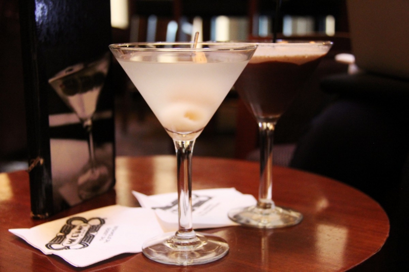 brasserie-LA VALETTE DU VAR-min_martini_bar_lychee_chocolate_alcohol_liquor_happy_hour_happy-910161